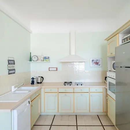 Wonderful 3 Bedroom Overlooking The Old Port *